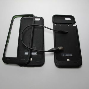 2 Mophie juice packs for iPhone 6